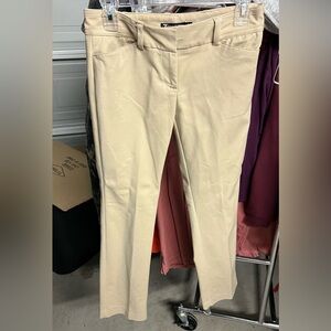 🌸3/$10) 7th Avenue Design Studio New York & Company Khaki Pants Size Petite 2